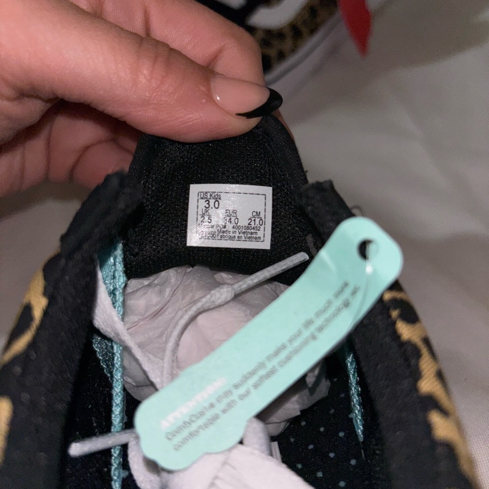 Vans: Leopard Print Sneakers: 3Y (NEW) - Picture 2 of 8